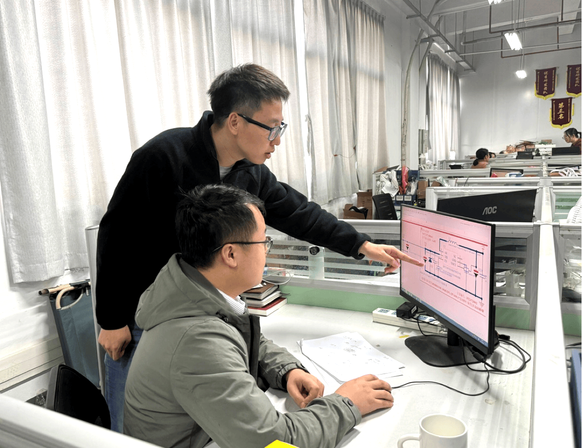 向上生长！事业部研发经理阿佳专访龙8游戏进入与榜样同行 向下扎根(图1)