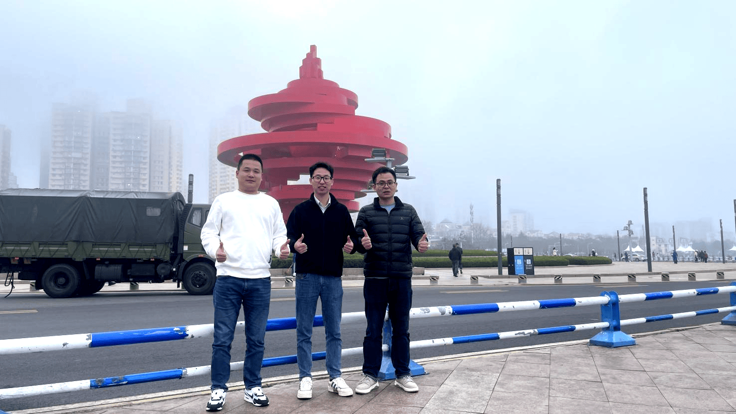 向上生长！事业部研发经理阿佳专访龙8游戏进入与榜样同行 向下扎根(图2)