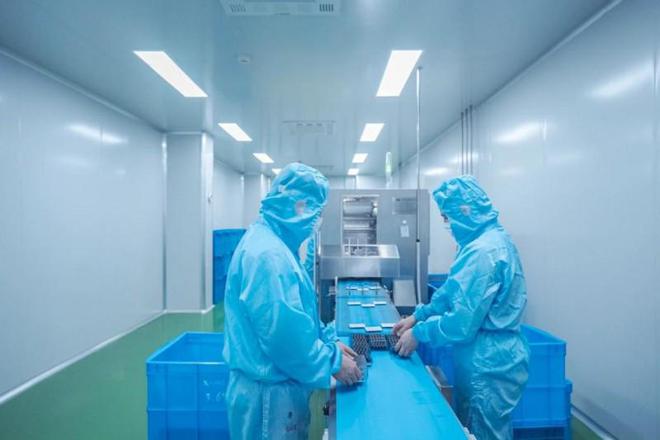 向公伟与奥特奇蒙药的绿色实践龙8国际唯一践行生态发展观(图2)